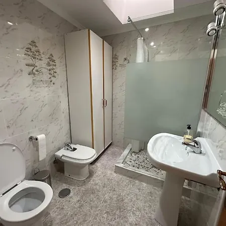 Apartment Center