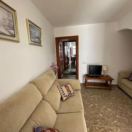 Center Apartment *